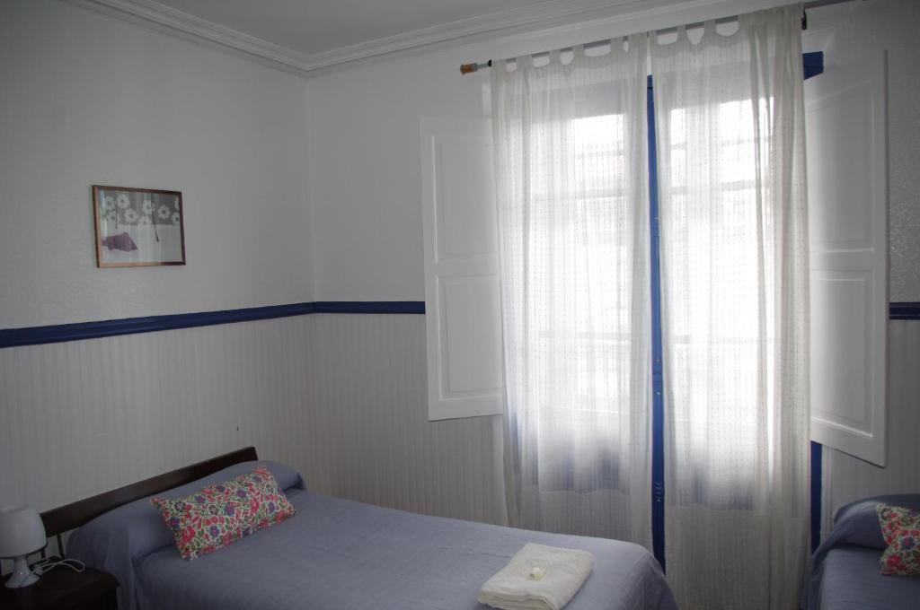 Pension "La Marina" Castro Urdiales Dış mekan fotoğraf